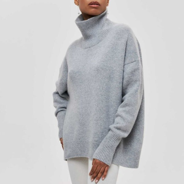 Charlotte™ | Roller collar pullover laced