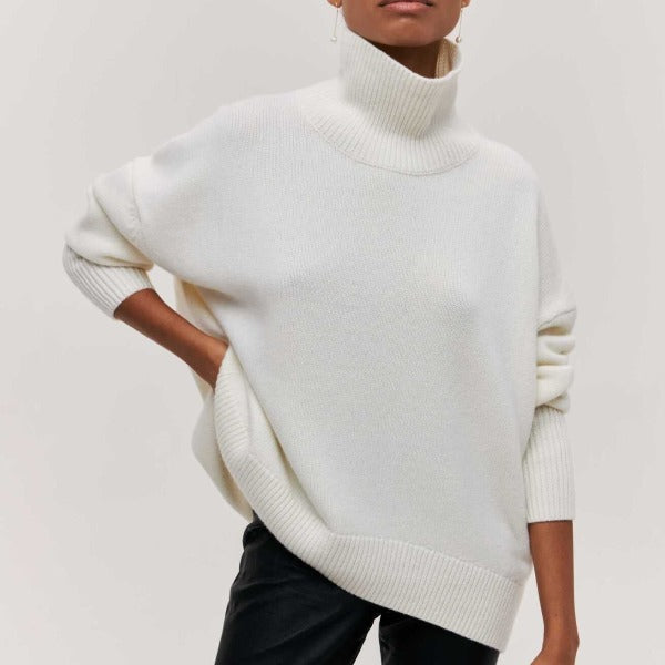 Charlotte™ | Roller collar pullover laced