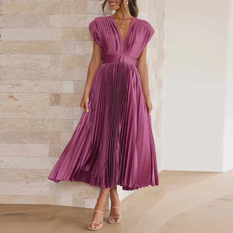 Charlotte™ | V-neck maxi dress with pleats