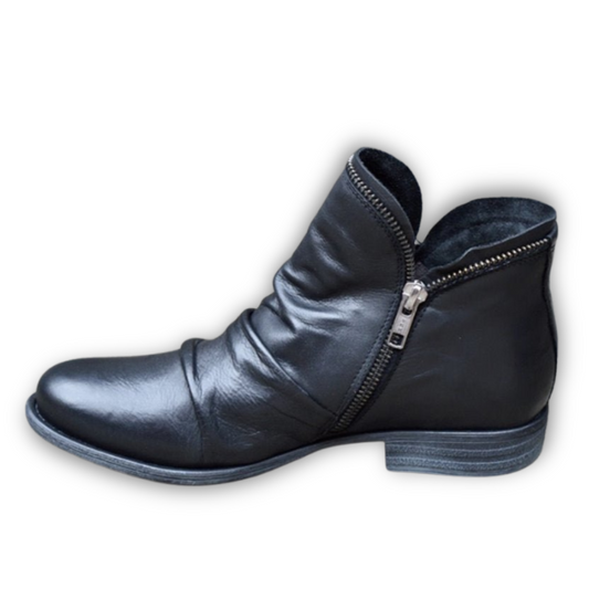 Charlotte™ | Leather boots with zip