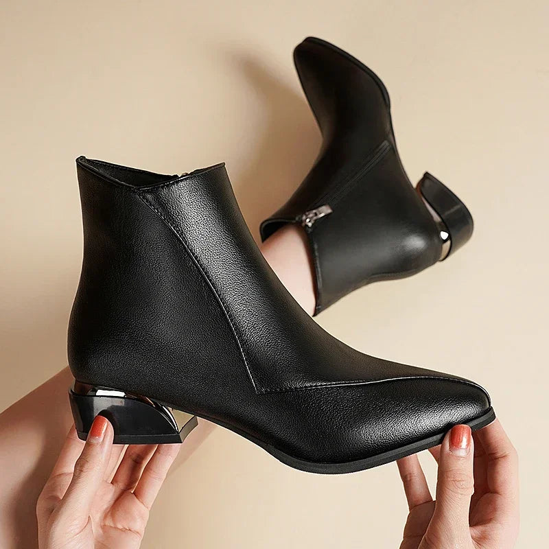 Charlotte™ | Low Heeled Leather Ankle Boots