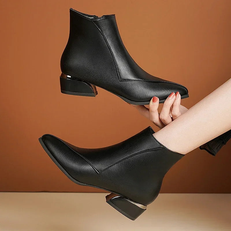 Charlotte™ | Low Heeled Leather Ankle Boots